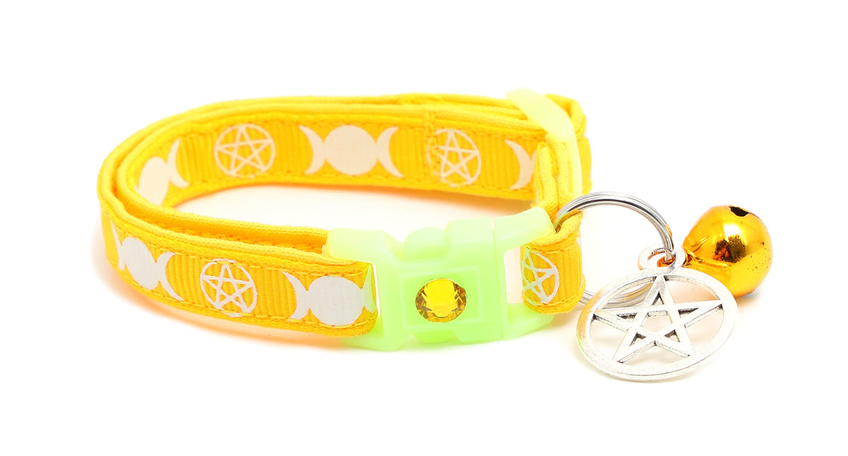 Wicca Cat Collar with Occult Charm & Bell | Witch's Familiar Cat Collar | Witch Kitten Collar Charms | Glow in The Dark | Safety Breakaway Collar (Small, Black)