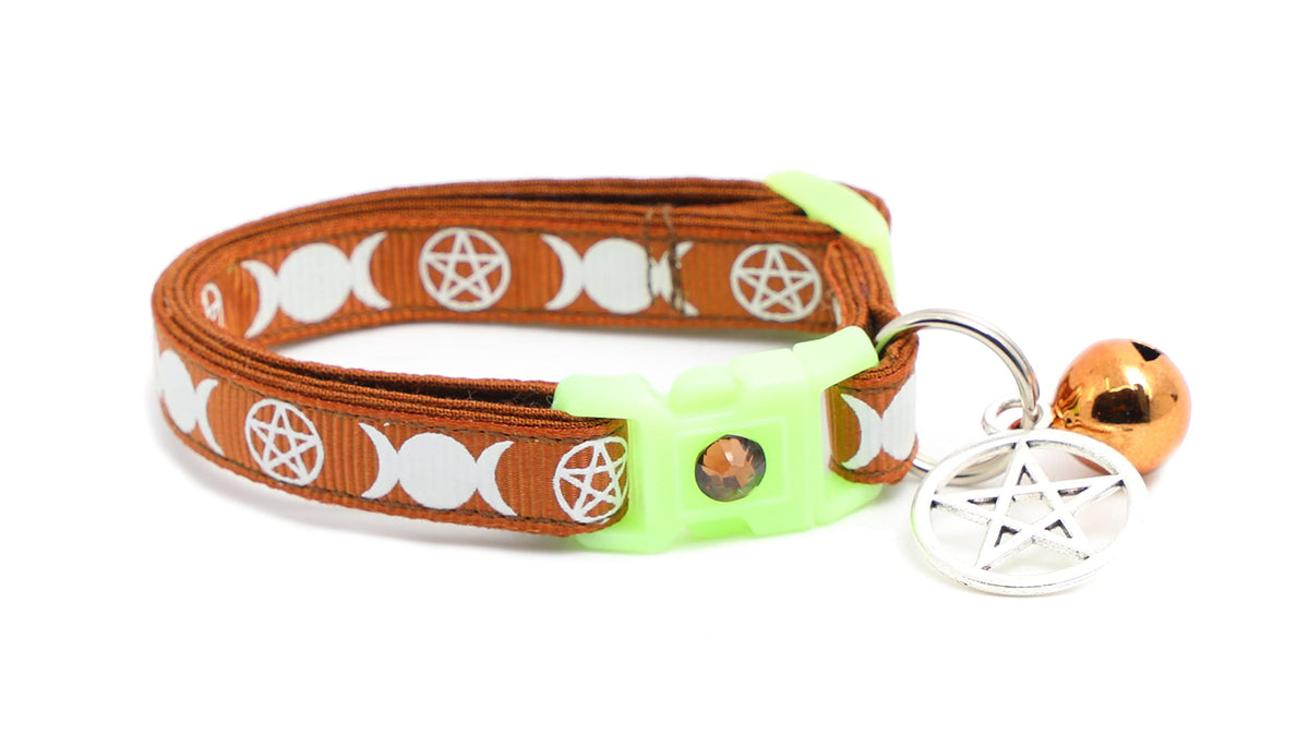Wicca Cat Collar with Occult Charm & Bell | Witch's Familiar Cat Collar | Witch Kitten Collar Charms | Glow in The Dark | Safety Breakaway Collar (Small, Black)