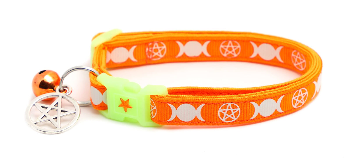 Wicca Cat Collar with Occult Charm & Bell | Witch's Familiar Cat Collar | Witch Kitten Collar Charms | Glow in The Dark | Safety Breakaway Collar (Small, Black)