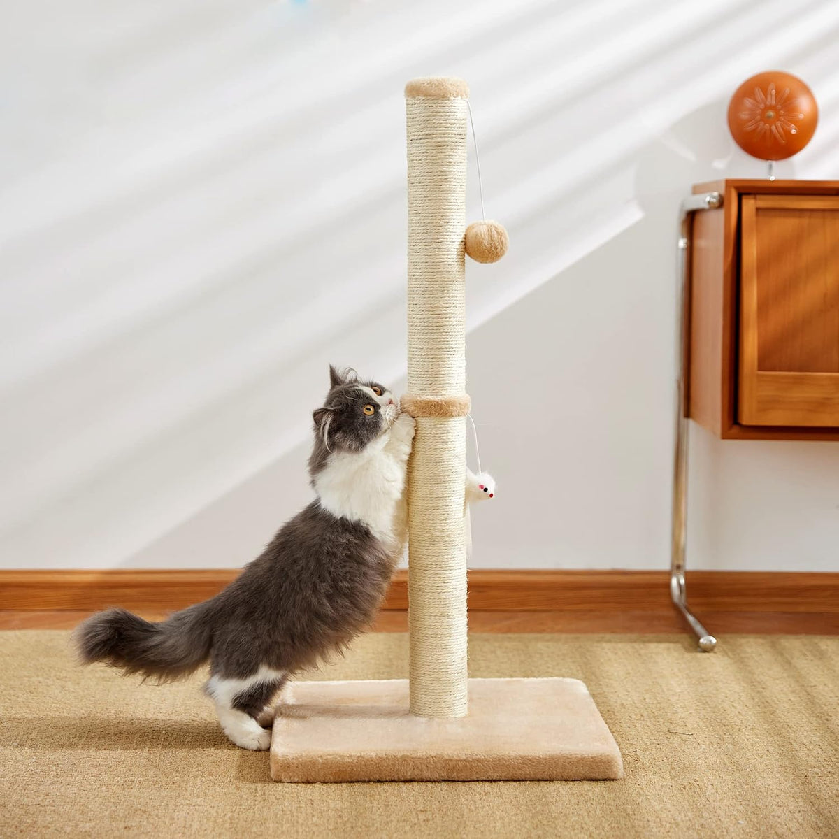 MeowHomm 32” Tall Cat Scratching Posts for Indoor Cats Adults with 2 Hanging Ball, Large Cat Scratch Post Cat Scratcher Includes Sisal Rope(Yellow)
