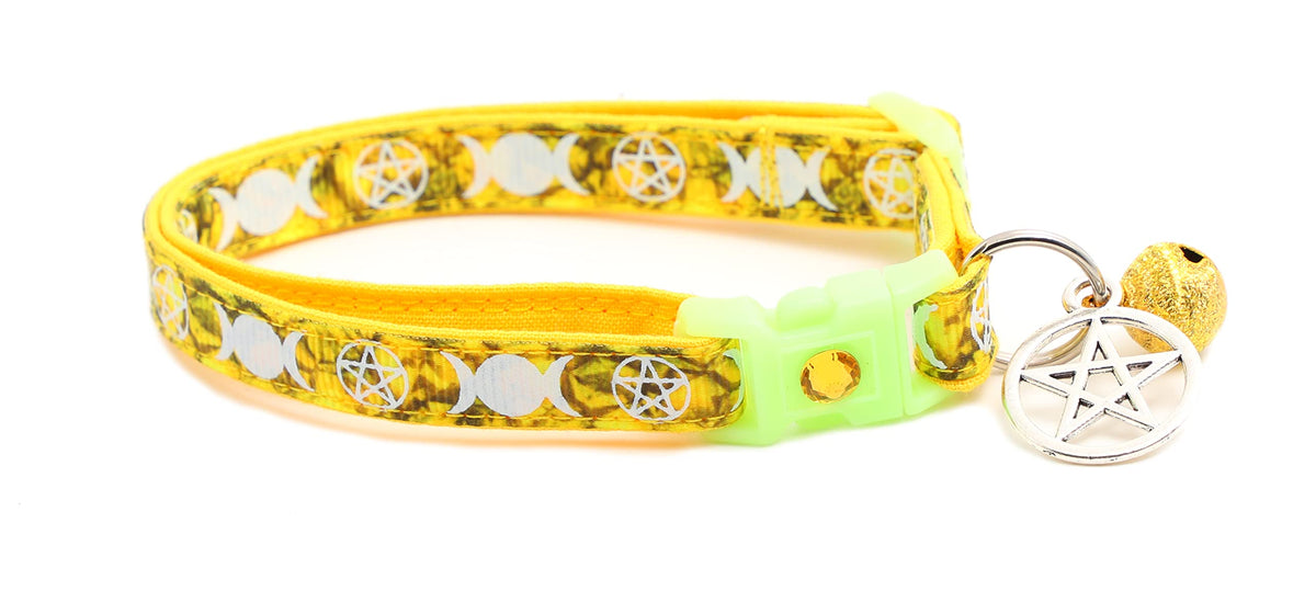 Wicca Cat Collar with Occult Charm & Bell | Witch's Familiar Cat Collar | Witch Kitten Collar Charms | Glow in The Dark | Safety Breakaway Collar (Small, Black)