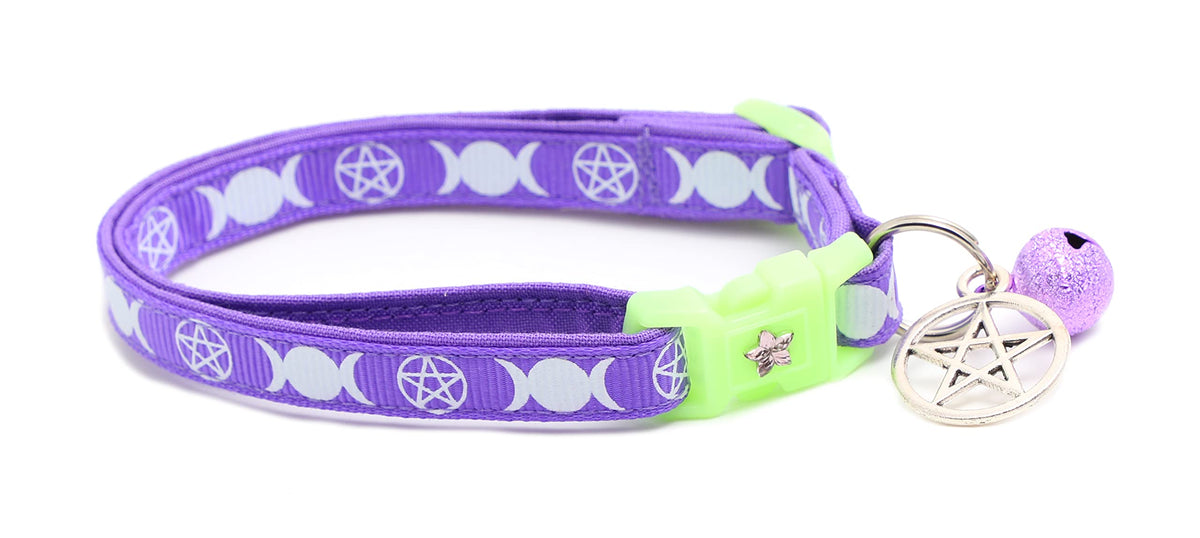 Wicca Cat Collar with Occult Charm & Bell | Witch's Familiar Cat Collar | Witch Kitten Collar Charms | Glow in The Dark | Safety Breakaway Collar (Small, Black)