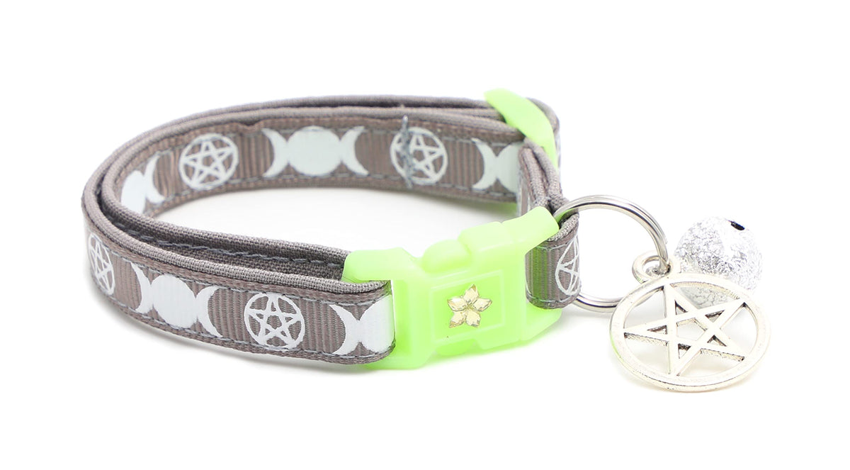 Wicca Cat Collar with Occult Charm & Bell | Witch's Familiar Cat Collar | Witch Kitten Collar Charms | Glow in The Dark | Safety Breakaway Collar (Small, Black)