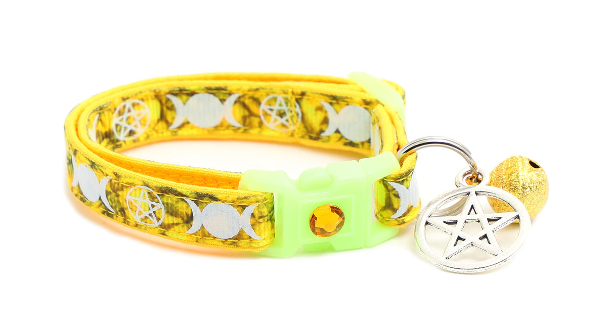 Wicca Cat Collar with Occult Charm & Bell | Witch's Familiar Cat Collar | Witch Kitten Collar Charms | Glow in The Dark | Safety Breakaway Collar (Small, Black)