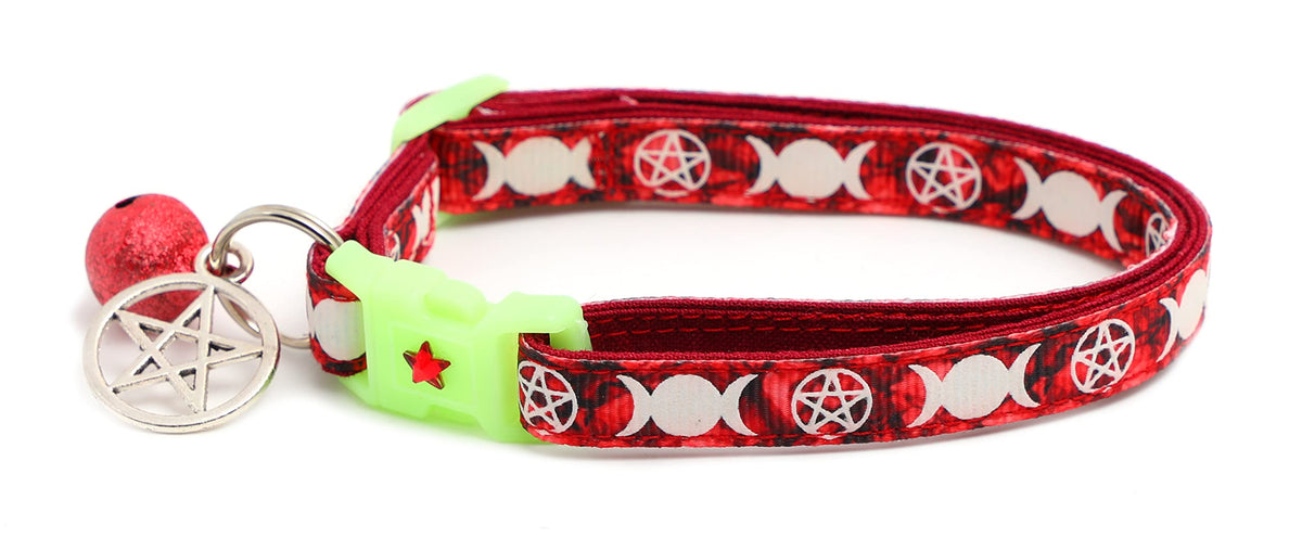 Wicca Cat Collar with Occult Charm & Bell | Witch's Familiar Cat Collar | Witch Kitten Collar Charms | Glow in The Dark | Safety Breakaway Collar (Small, Black)