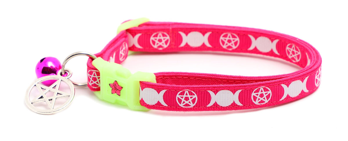 Wicca Cat Collar with Occult Charm & Bell | Witch's Familiar Cat Collar | Witch Kitten Collar Charms | Glow in The Dark | Safety Breakaway Collar (Small, Black)